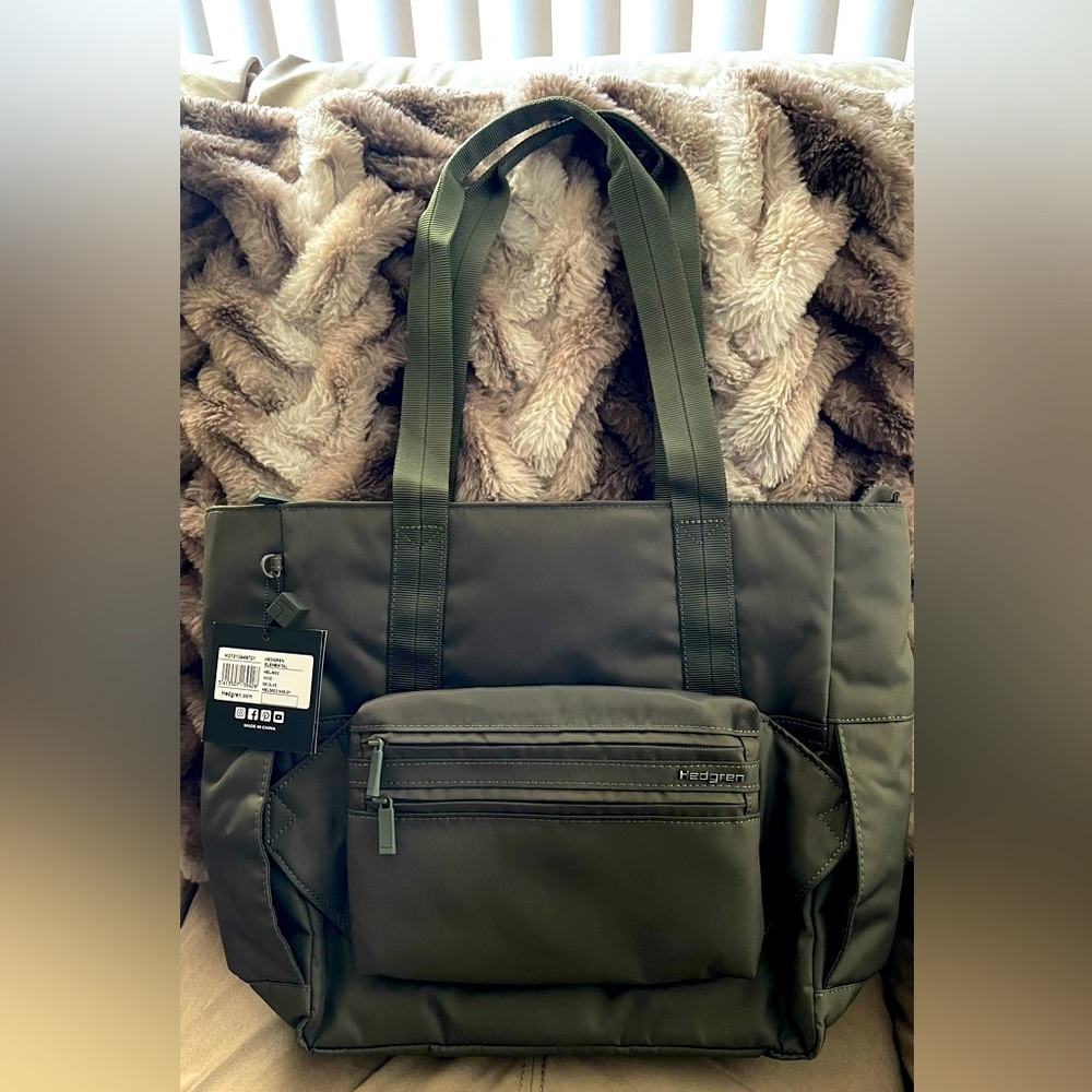 HEDGREN Wind Tote - New with tags